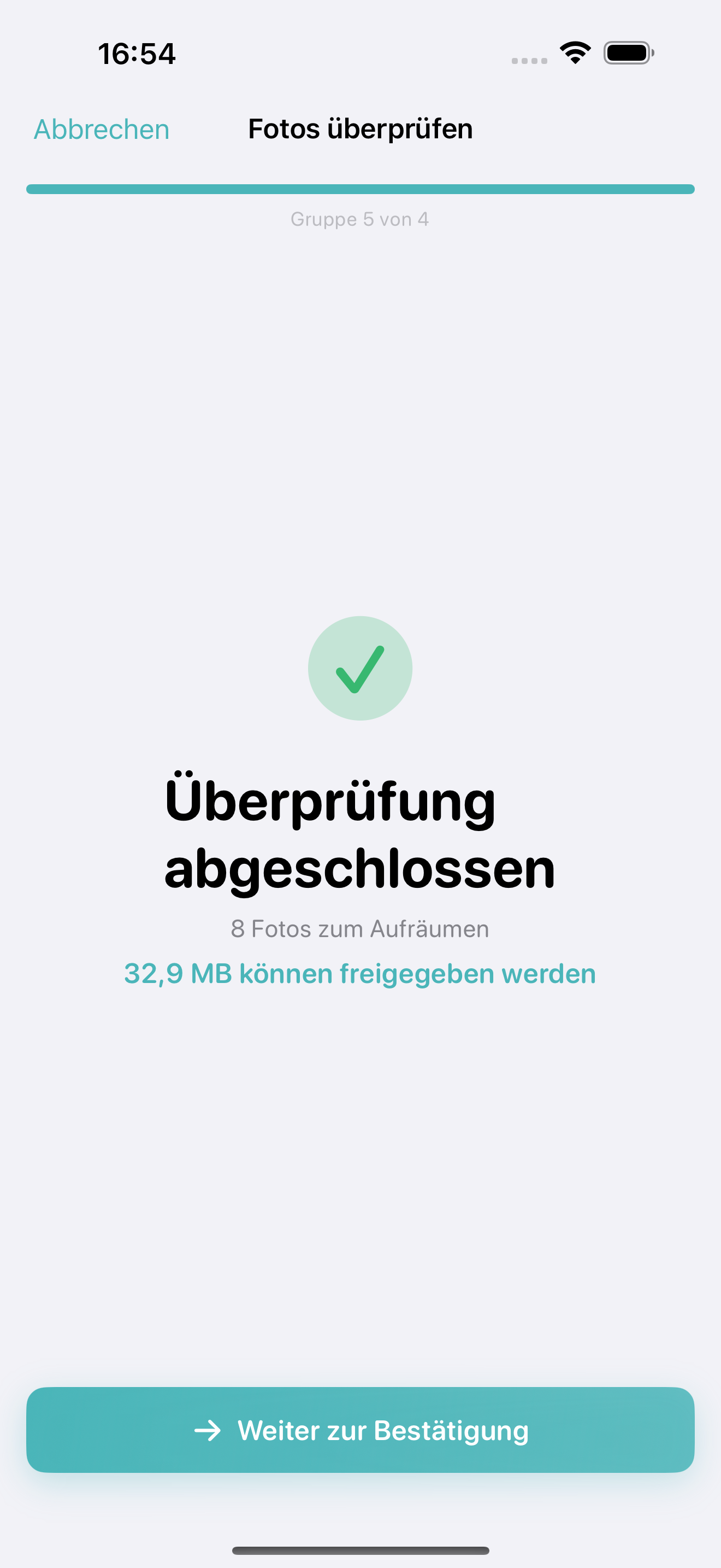 Photo Cleanup confirmation screen with safety messaging and Recently Deleted reminder