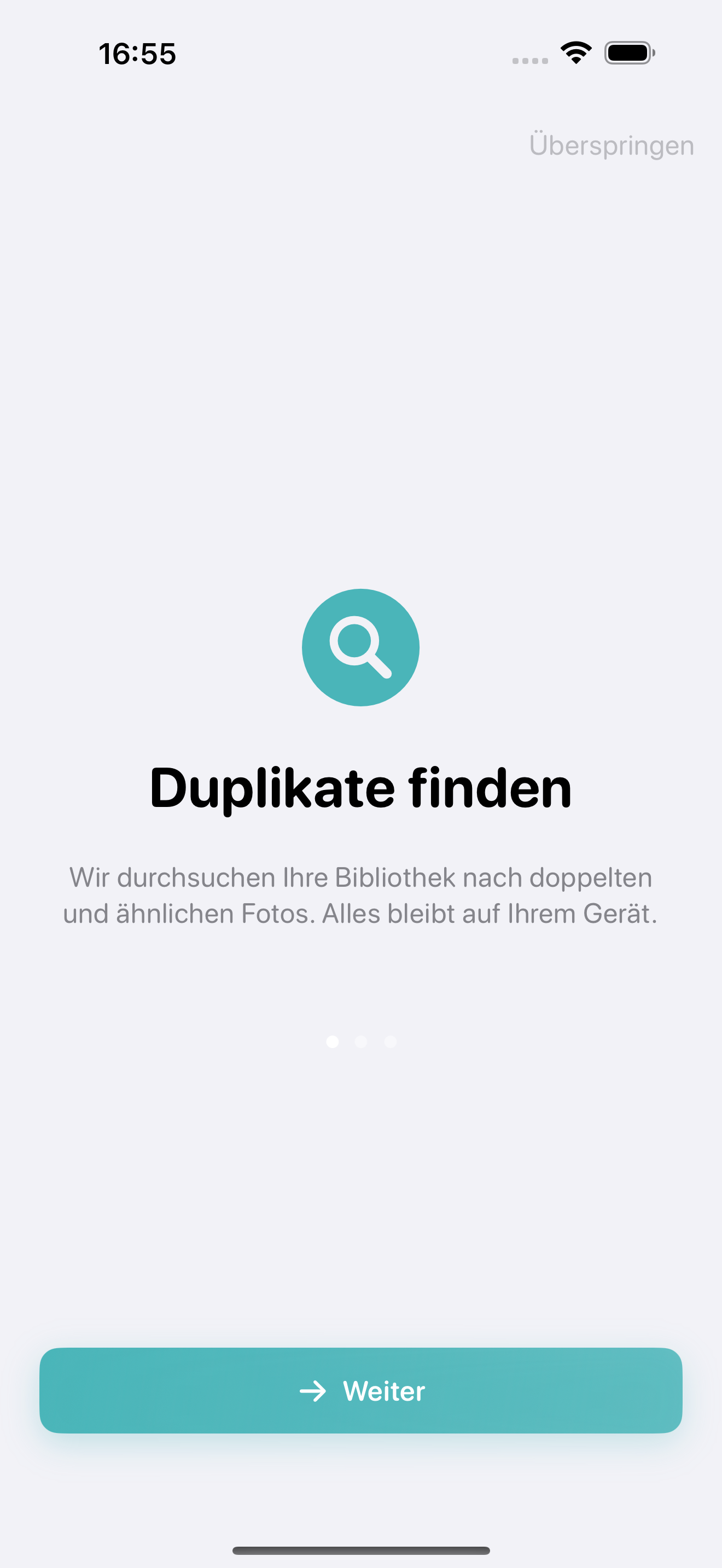 Photo Cleanup onboarding screen welcoming new users to the app