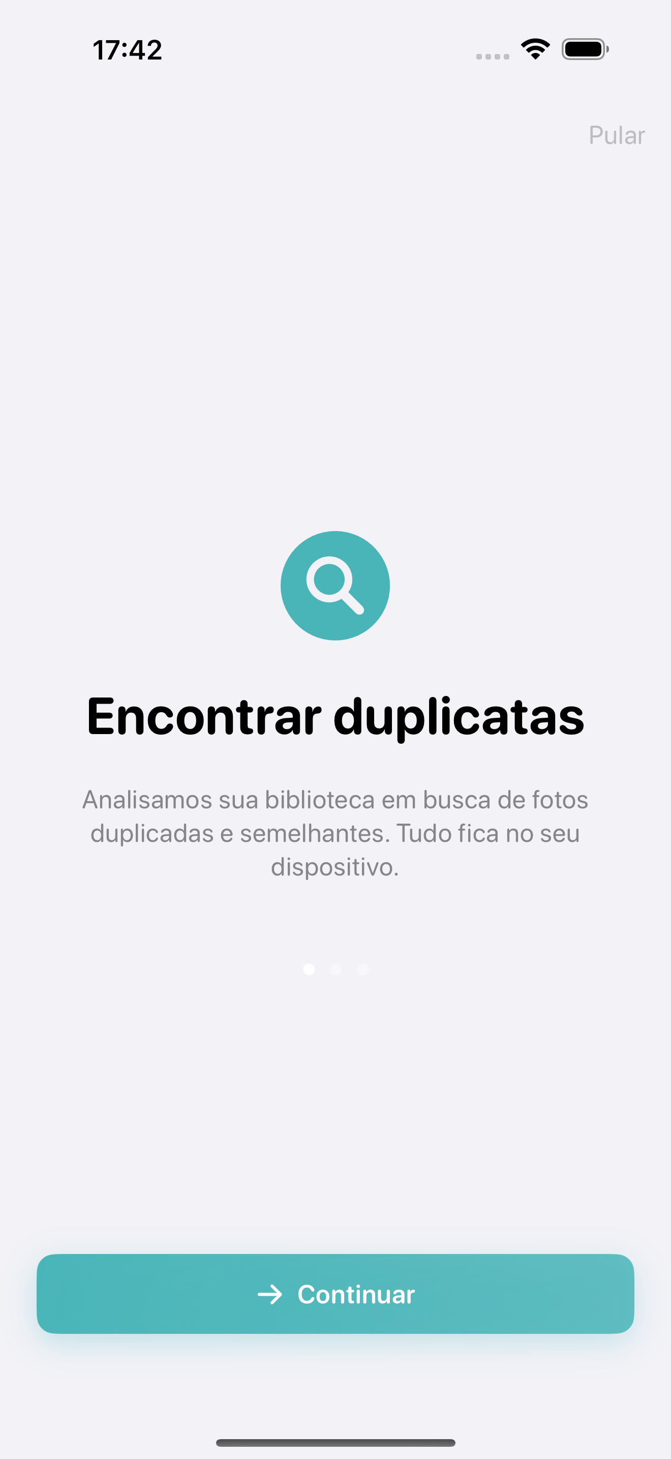 Photo Cleanup onboarding screen welcoming new users to the app