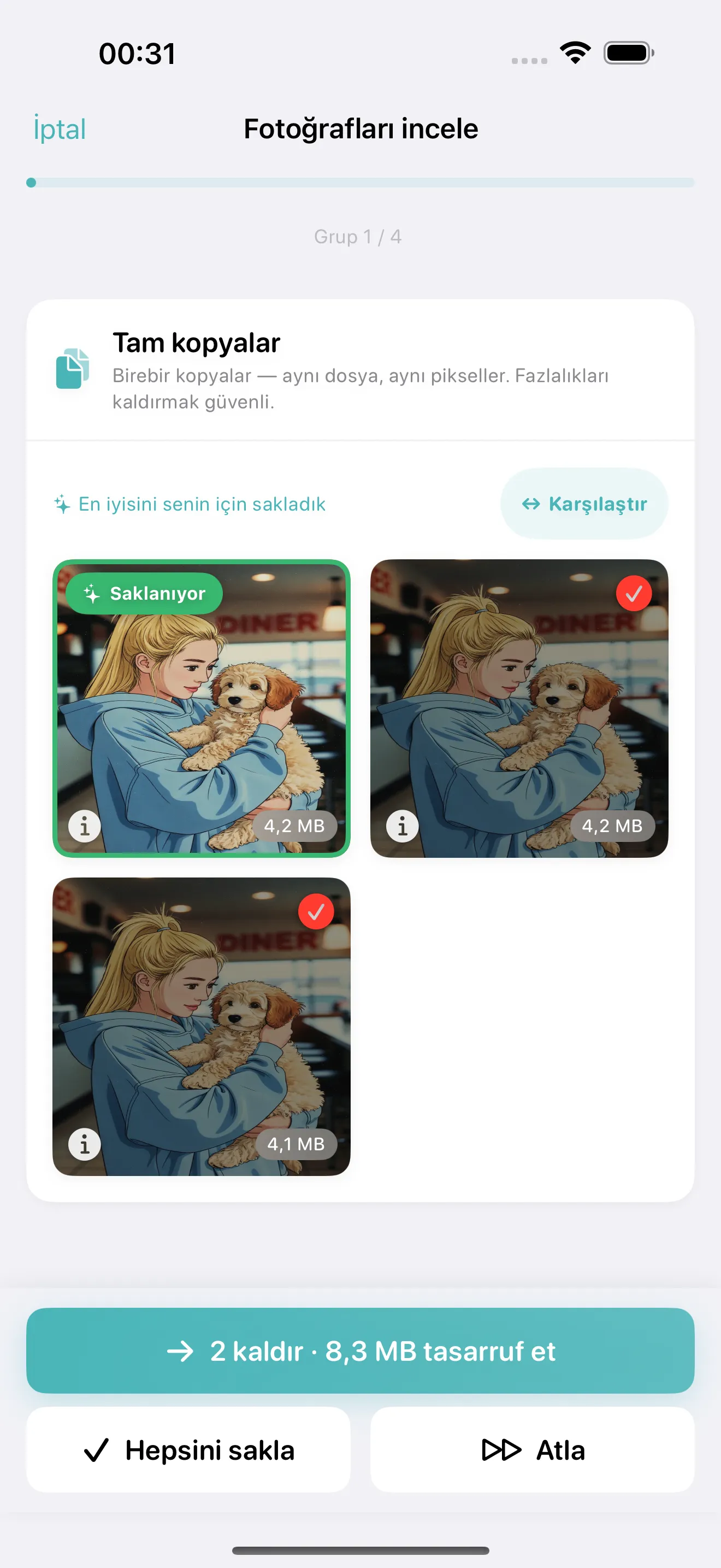Cleanup review screen comparing similar iPhone photos side by side